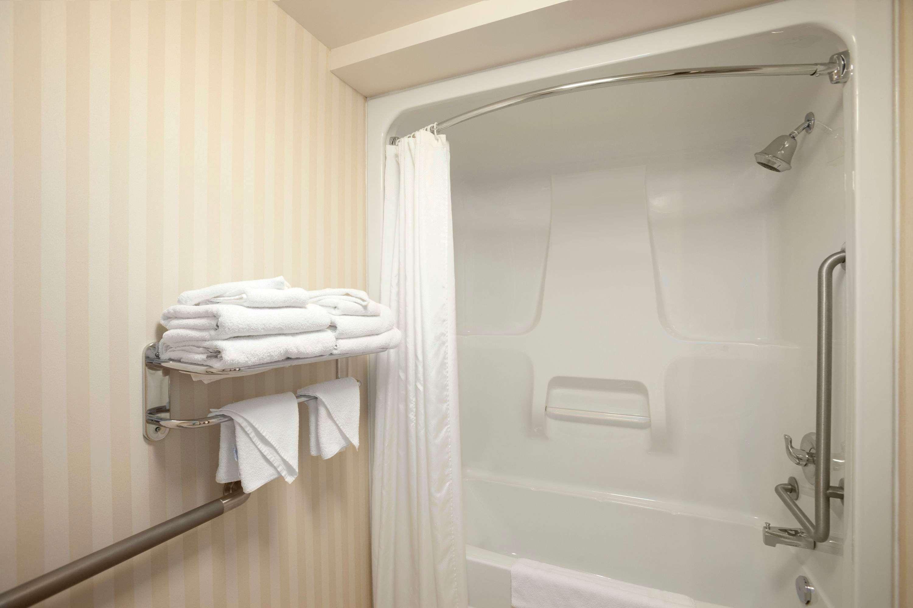 Border Inn & Suites Lloydminster Kültér fotó