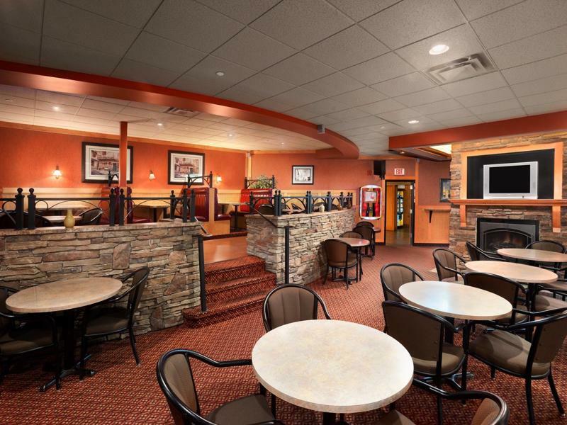 Border Inn & Suites Lloydminster Kültér fotó