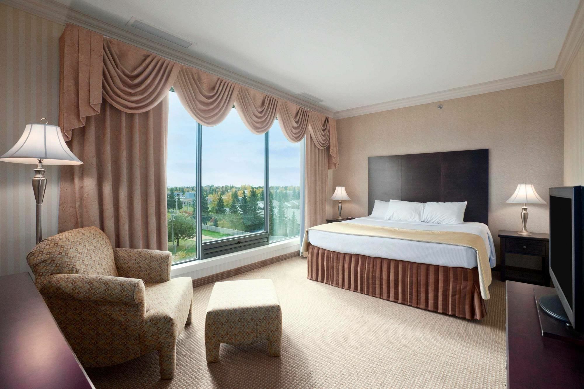 Border Inn & Suites Lloydminster Kültér fotó