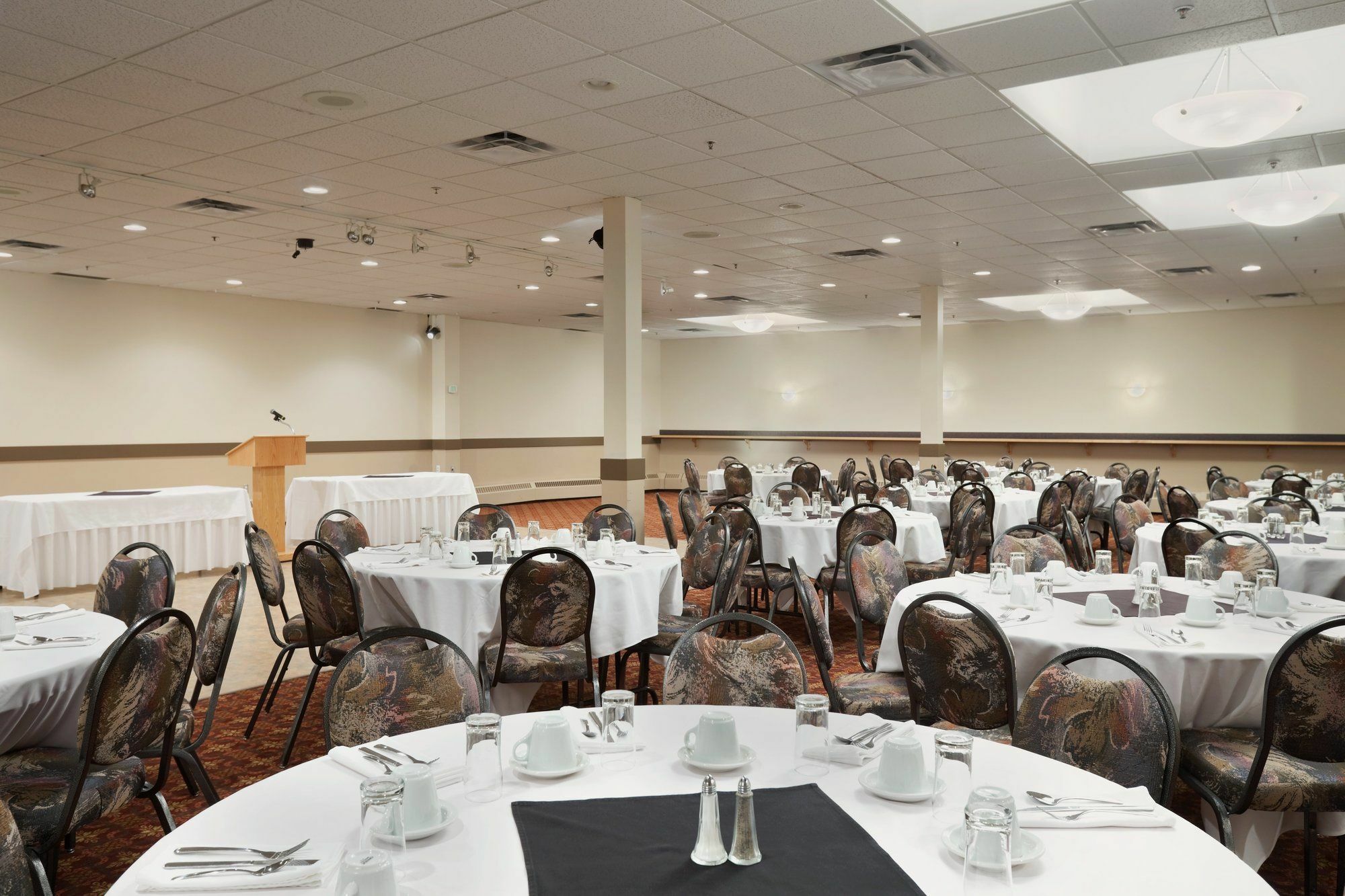 Border Inn & Suites Lloydminster Kültér fotó